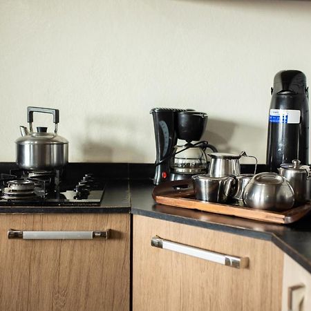Toledo'S House Apartment เซาฟรานซิสโก จิ เปาลา ภายนอก รูปภาพ